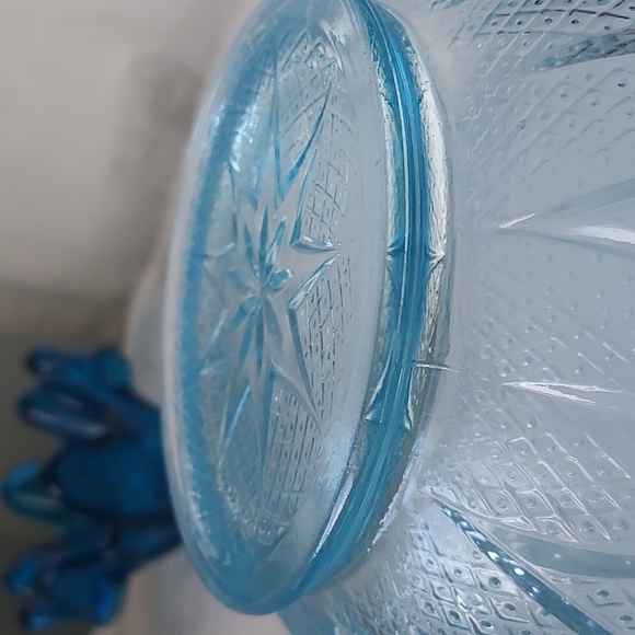 Ice blue etched floral star pattern serving dish decor catch all - Picture 10 of 14